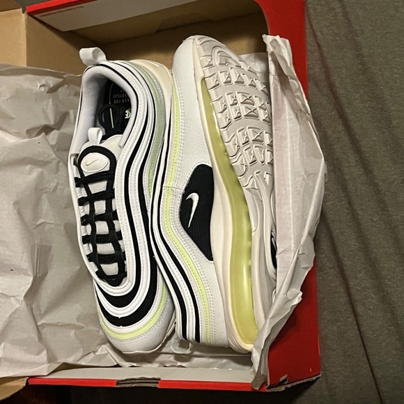 Women's Air Max 97 - Picture 2 of 4